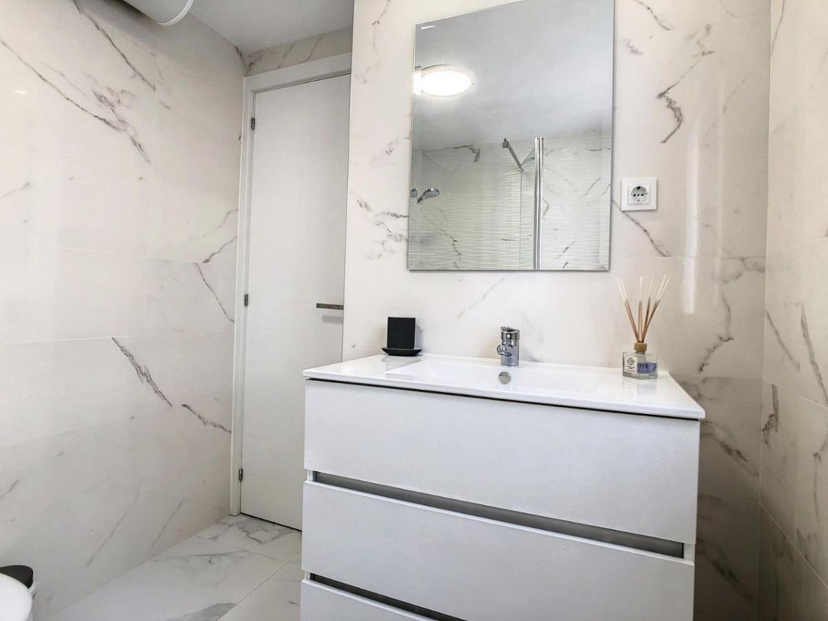 Urban&Vacay! Suite - Torremolinos City Centre מראה חיצוני תמונה