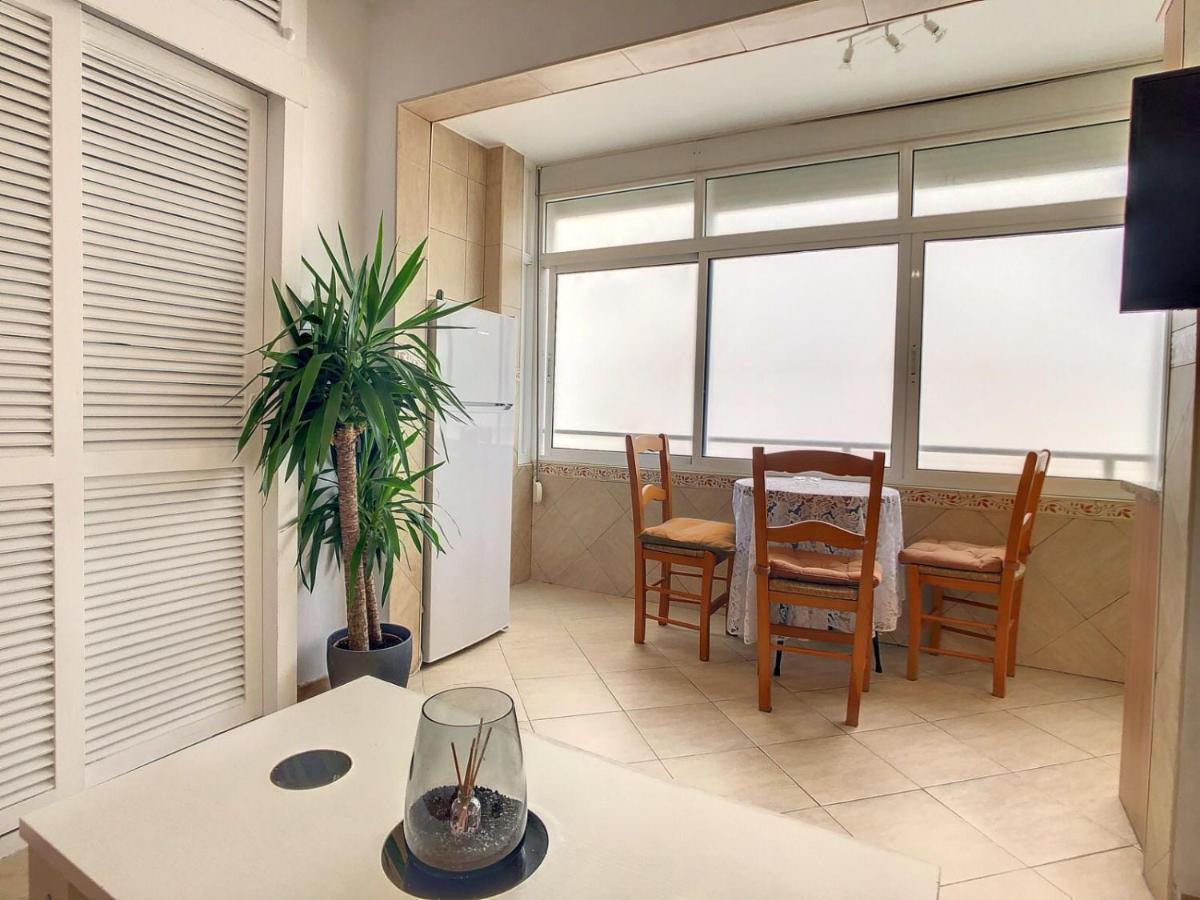 Urban&Vacay! Suite - Torremolinos City Centre מראה חיצוני תמונה