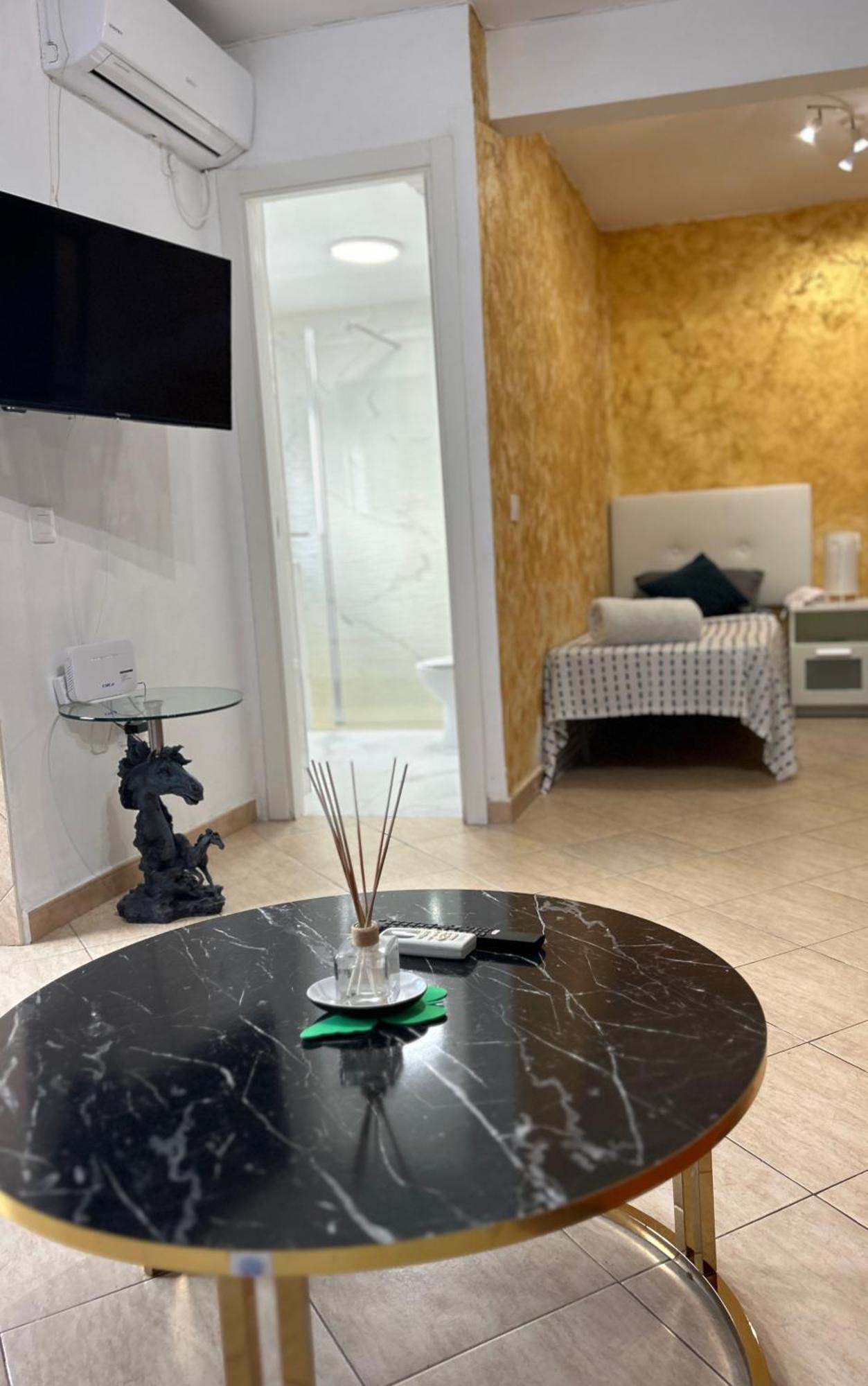 Urban&Vacay! Suite - Torremolinos City Centre מראה חיצוני תמונה